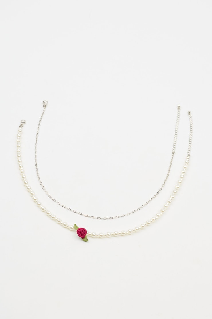 Set of 2 Rosette & Pearl Necklace White - Image 2