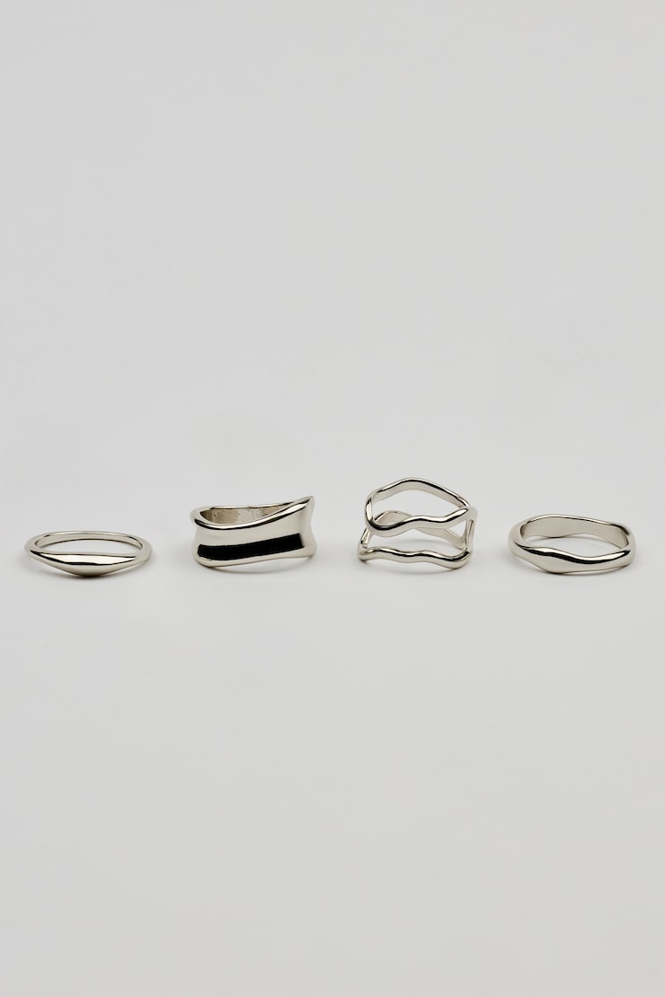 Set of 4 Wavy Minimal Rings Gray - Image 3