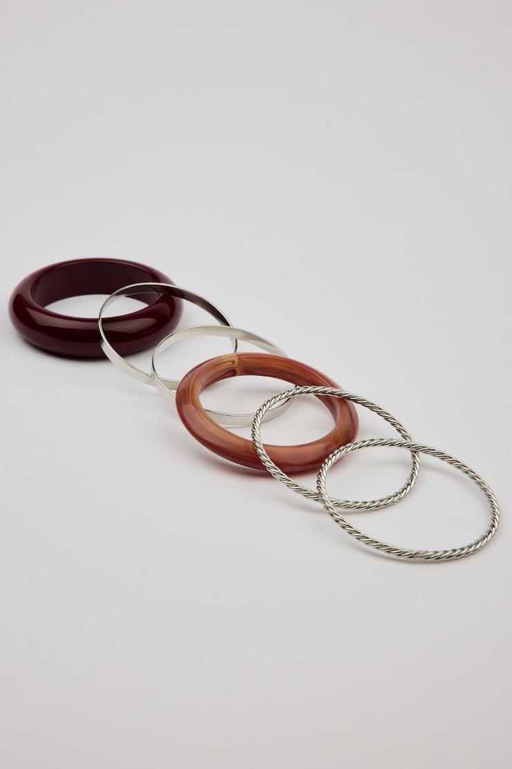 Set of 6 Resin & Clean Metal Bangles Red - Image 3