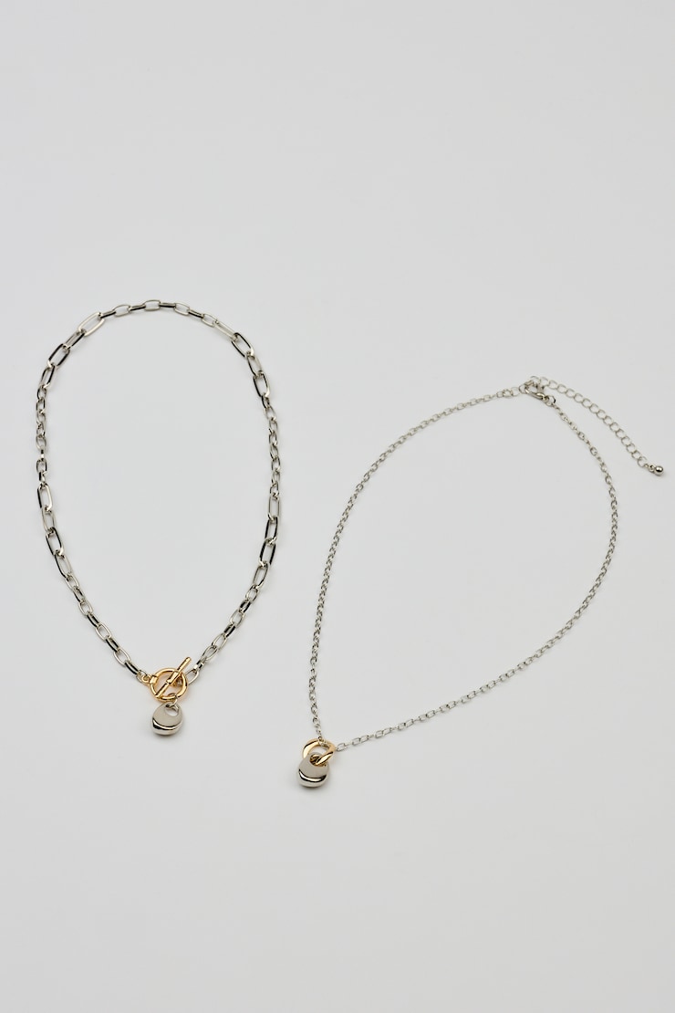 Set of 2 Mini Hammered Oval Necklaces Pink - Image 4